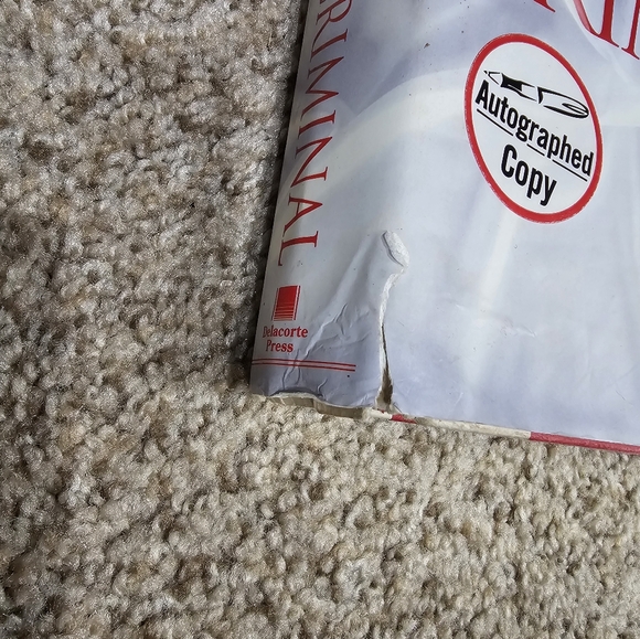 Karin Slaughter signed 1st edition - Picture 2 of 5